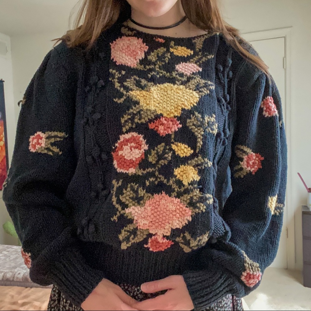 Vintage Liz Claiborne Hand Knitted Collection (M)